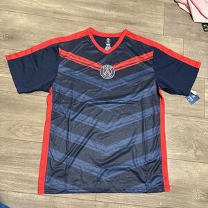 NWT - Official Paris St Germain PSG Logo Soccer Football T Shirt Men’s Size L